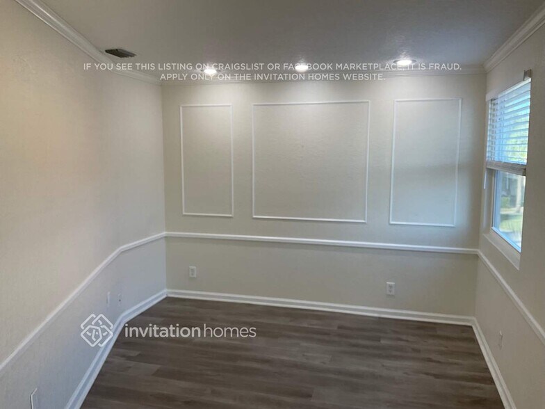 Building Photo - 6340 NW 77th Ct