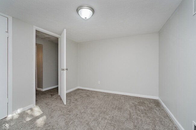 Building Photo - 324 N Tennessee St