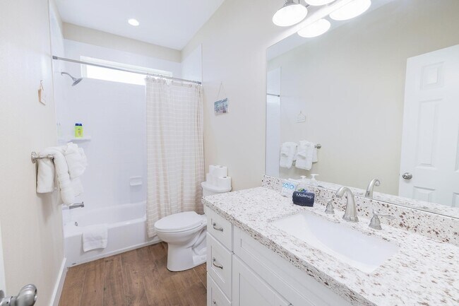 Building Photo - 4129 Fort Bend Dr