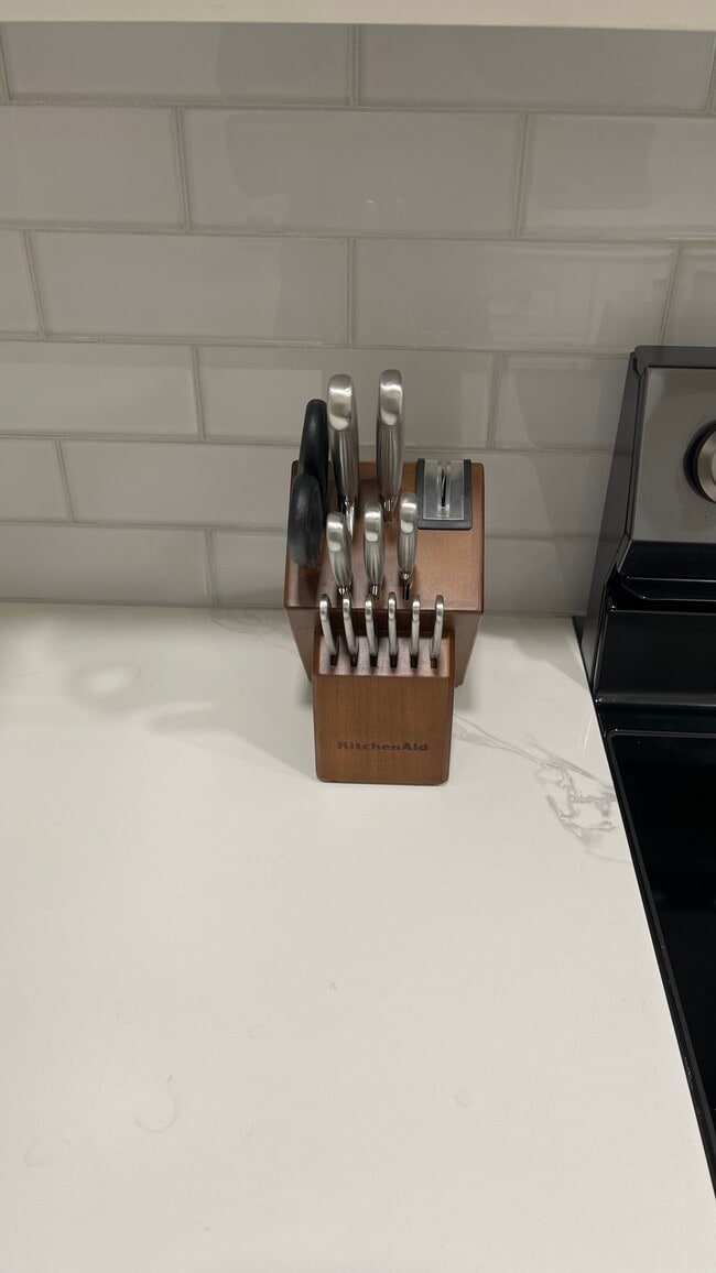 Building Photo - 6026 Birchbrook Dr