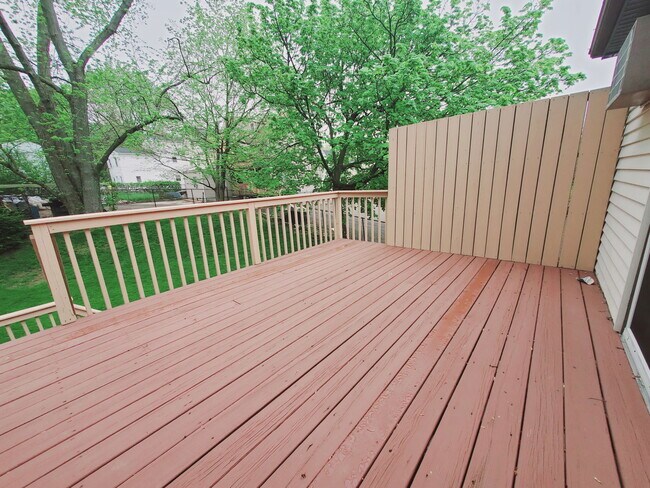 Building Photo - 24 Adams Ave