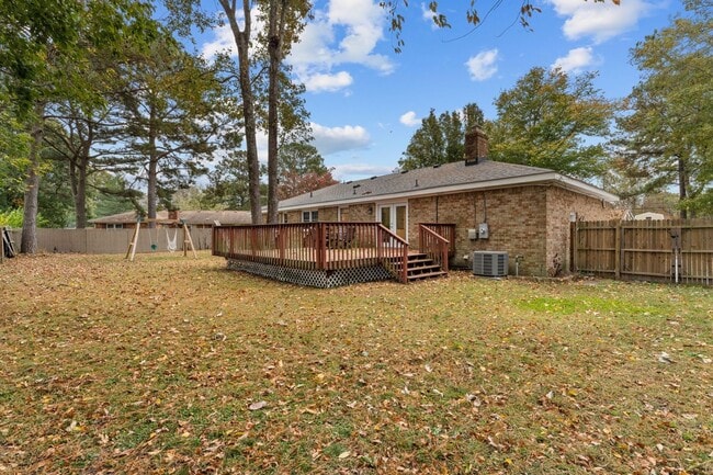 Building Photo - 1132 Sippel Dr