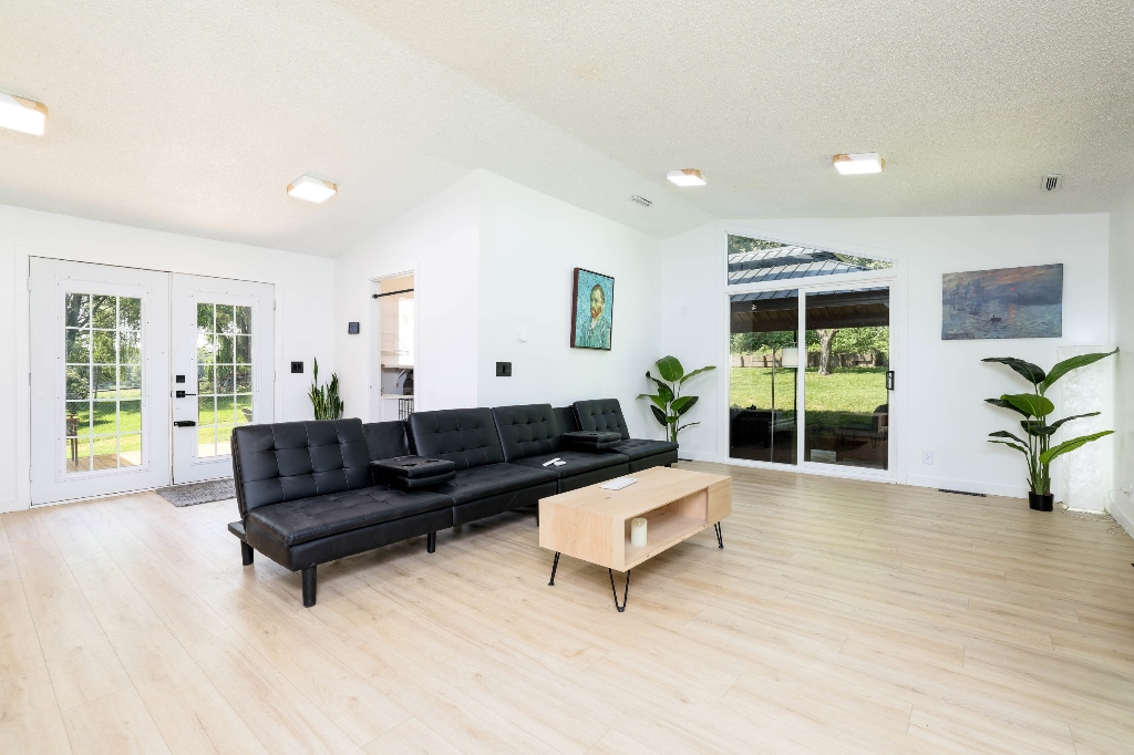 Building Photo - 3951 Willow Ct SW