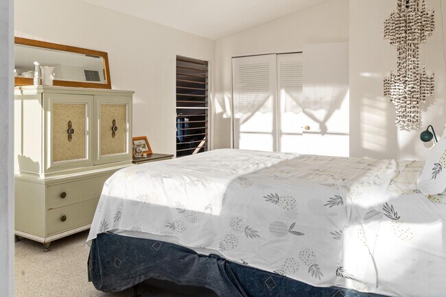 Building Photo - 3490 S Ocean Blvd