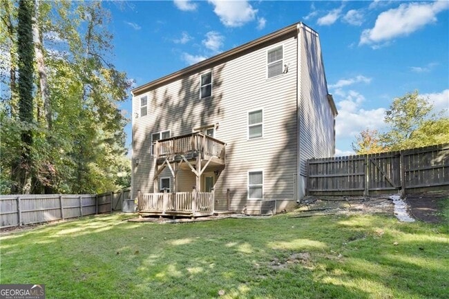 Building Photo - 100 Heritage Club Cir