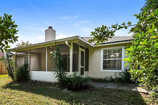 Building Photo - 12151 Silver Saddle Dr