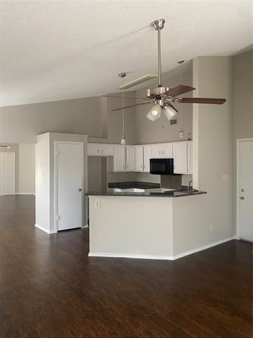 Building Photo - 421 Sims Dr