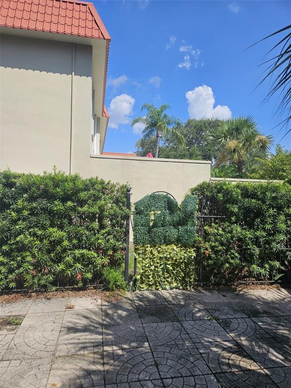 Building Photo - 2700 Bayshore Blvd