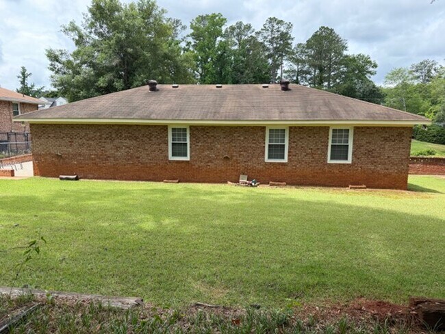 Building Photo - National Hills Home