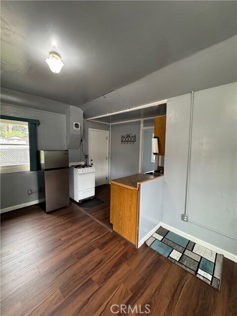 Building Photo - 23335 Crestline Rd