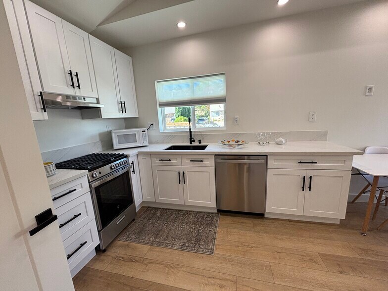 Building Photo - 6038 Maury Ave