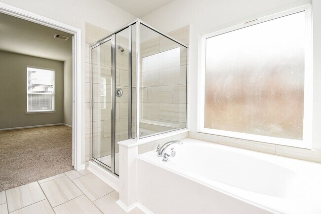 Building Photo - 4442 Buentello Dr
