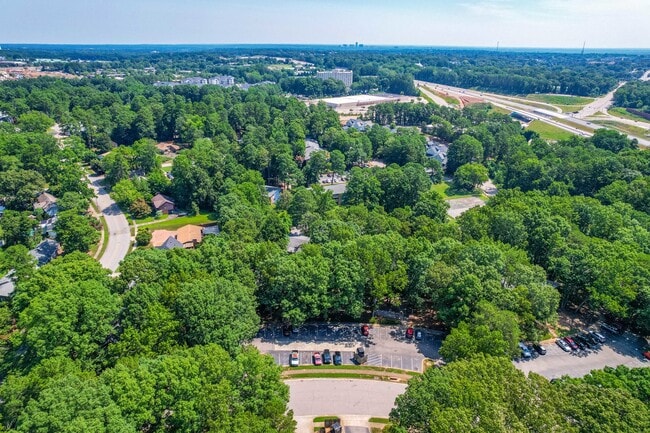 Building Photo - 1212 Schaub Dr