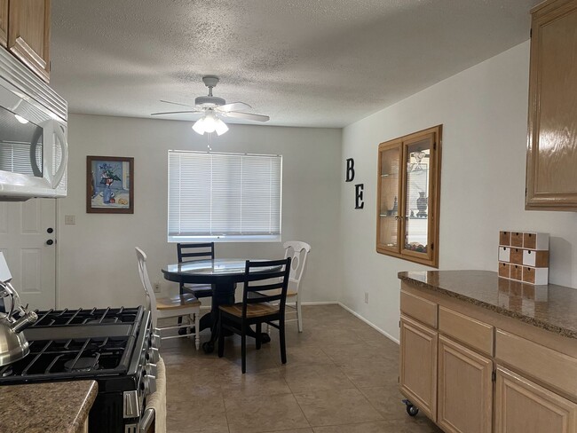 Building Photo - Furnished 2BR Joshua Tree Retreat | Ideal for 3–6 Month Stay |