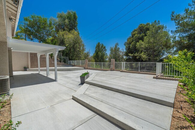 Building Photo - 27727 Spandau Dr