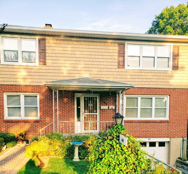 Brick Home - 109 Rockwell St