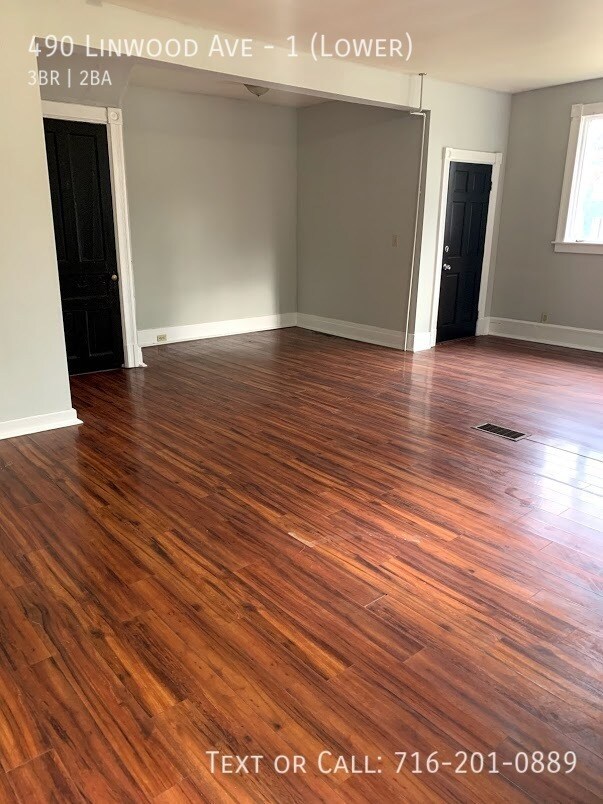 Building Photo - 490 Linwood Ave