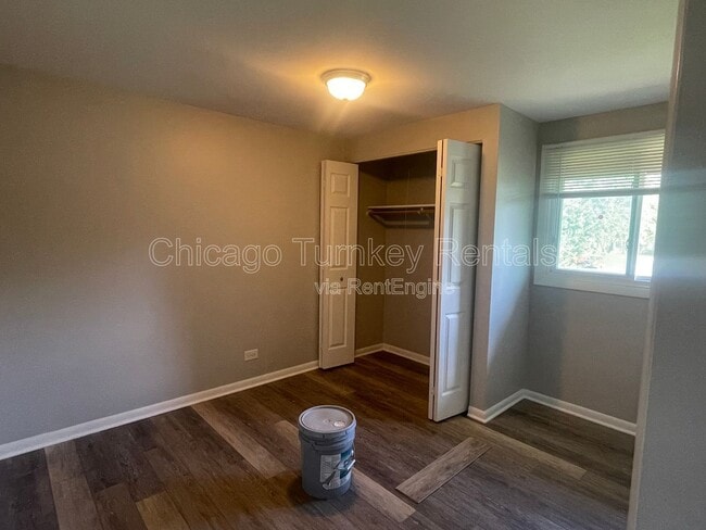 Building Photo - 3212 Charlemagne Ave