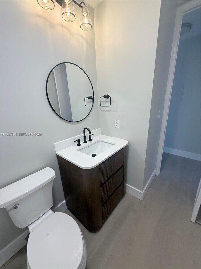 Building Photo - 49 Majorca Ave