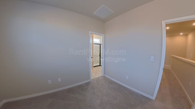 Building Photo - 776 Nob Hl Ln