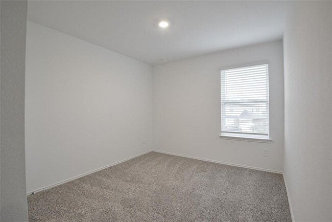 Building Photo - 1055 Llano Trl