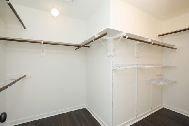 Building Photo - 25215 Aughton Dr