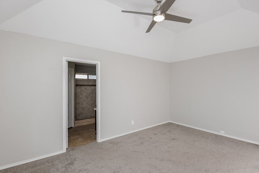 Building Photo - 9105 Cranwell Ct