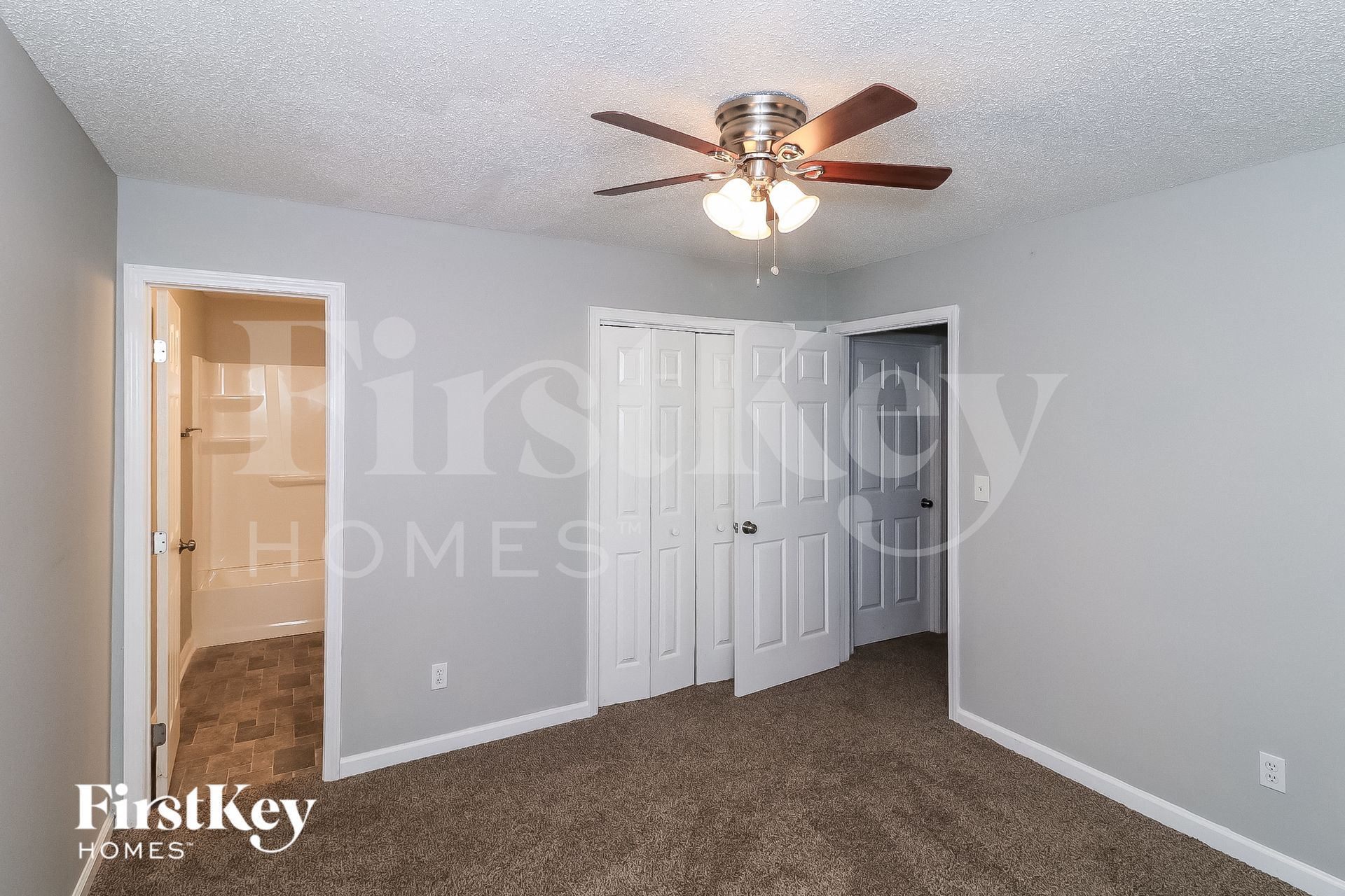 Building Photo - 206 Whitney Ln