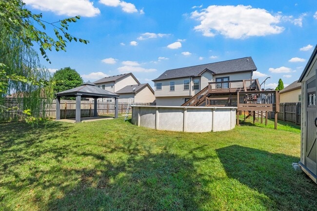 Building Photo - Four Bedroom with Pool in Fields of Northm...