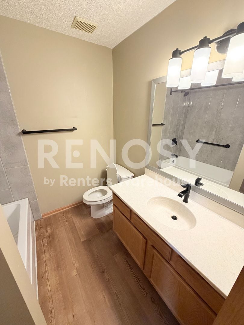 Building Photo - 1579 Serenity Ln