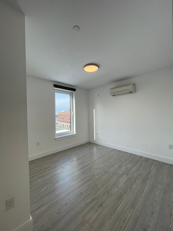 Building Photo - 42 N Beacon St