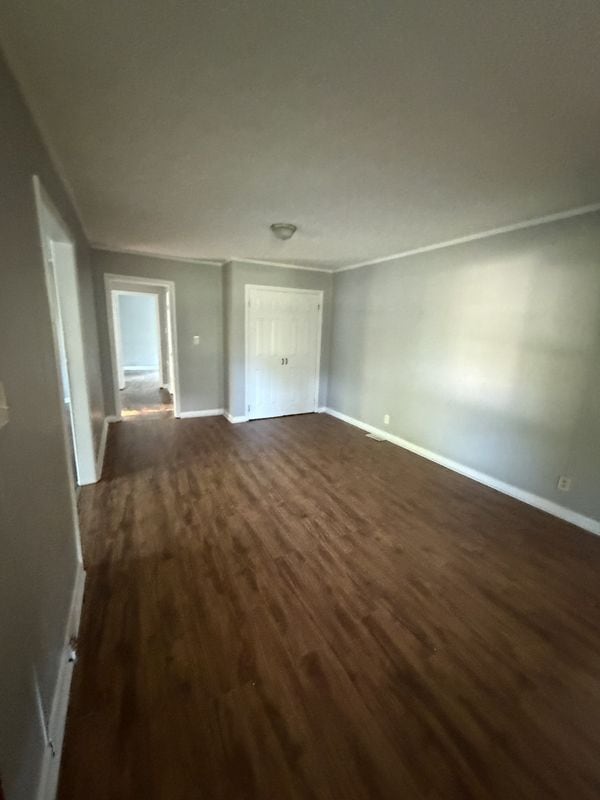 Building Photo - 156 Silver Cir