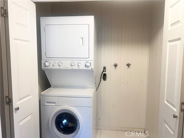 Building Photo - 2561 Gonzaga Ln