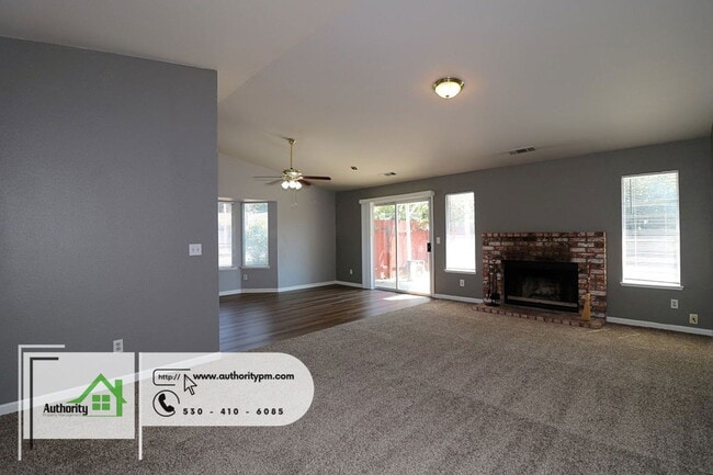 Building Photo - 1729 Marigold Way