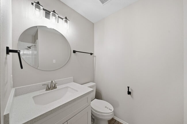 Building Photo - 21619 Knightsbrook Ln