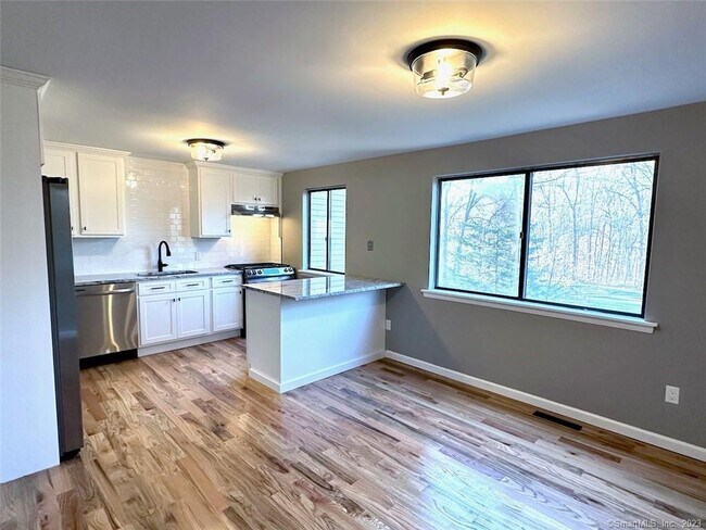 Building Photo - 26 Conestoga Way