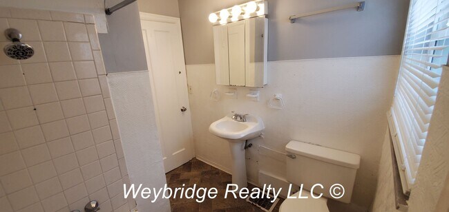 Building Photo - Coming Soon!  Very Nice 3 Bedroom 1 Bath H...