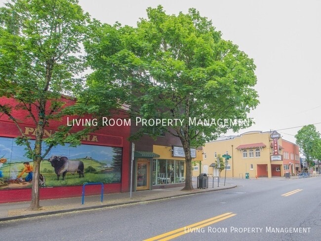 Building Photo - 8607 N Leonard St