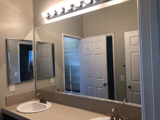 Building Photo - 31316 Strawberry Tree Ln