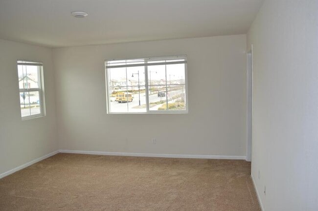 Building Photo - 2019 Grinnell Ct