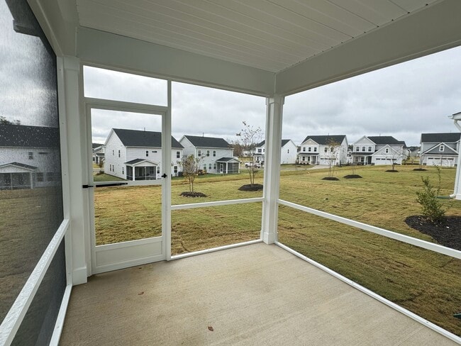 Building Photo - 348 Glacier Lk Dr