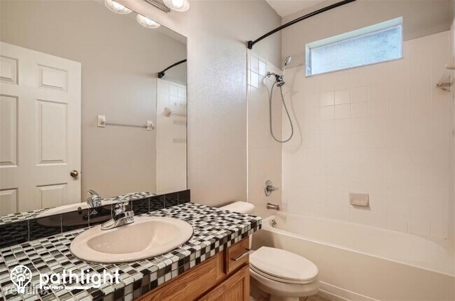 Building Photo - 5 br, 3 bath House - 12263 Creek Edge Driv...