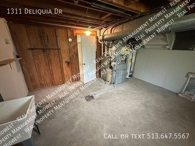 Building Photo - 1311 Deliquia Dr