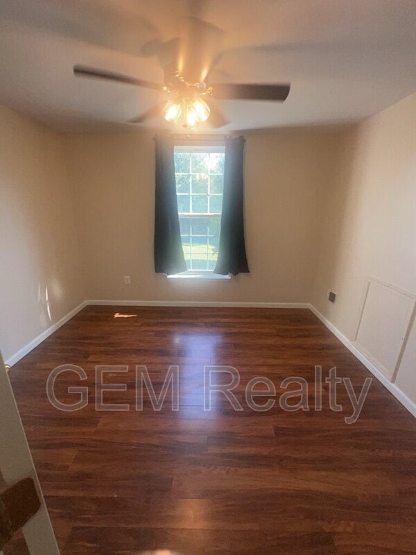 Building Photo - 5218 Drakes Ct