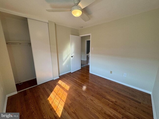 Building Photo - 45 Windsor Mews