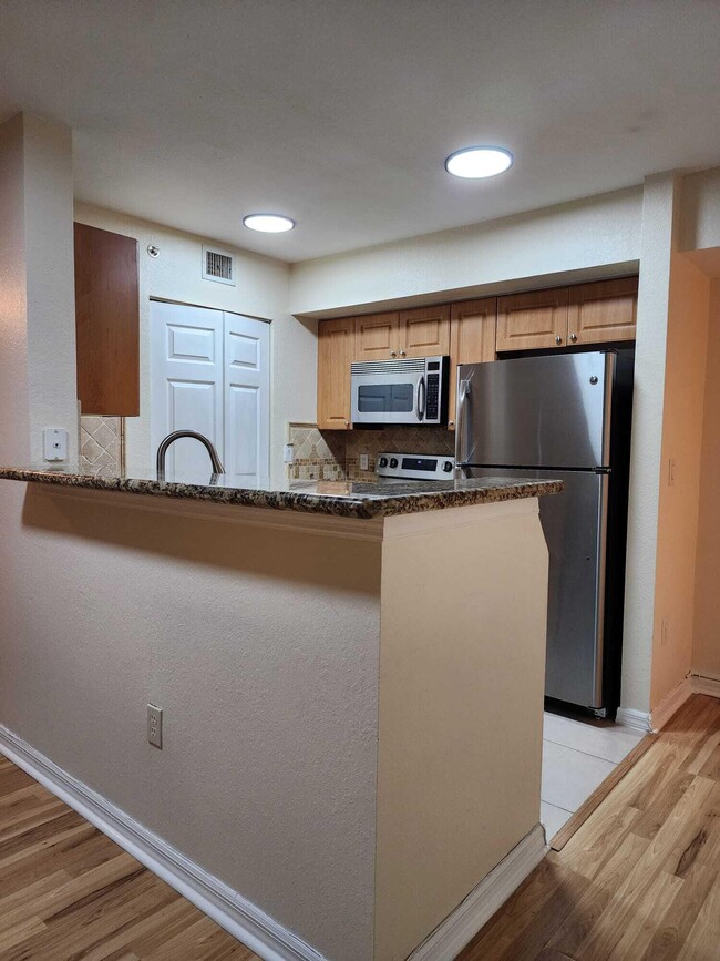 Building Photo - 6777 Heritage Grande