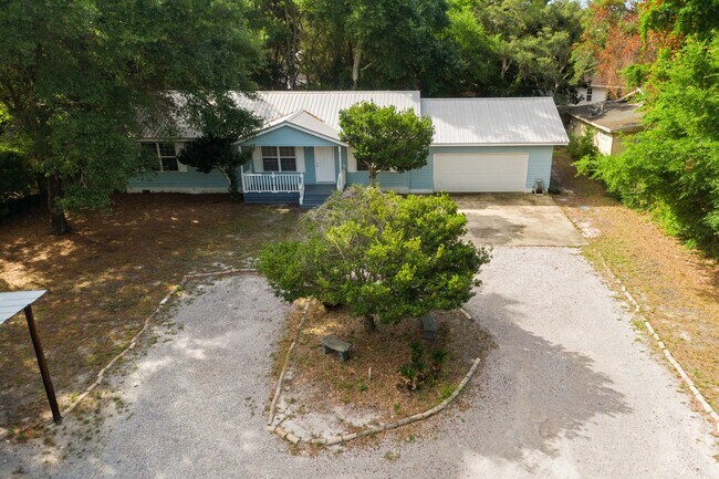 Building Photo - 334 Calhoun Ave