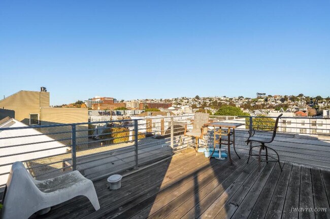 Building Photo - 1280 Hampshire St