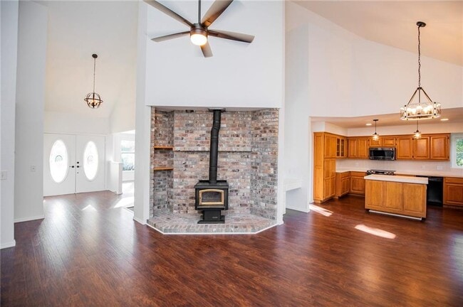 Building Photo - 8165 Old White River Rd