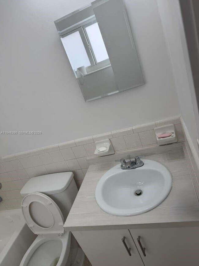 Building Photo - 831 NW 1st Ave